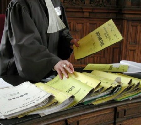 Se caută un coordonator de practică în cadrul Parchetului Judecătoriei